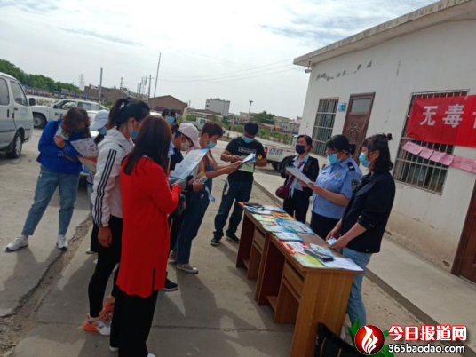 建林社區(qū)計(jì)生協(xié)志愿者開展禁毒防艾宣傳活動181.png