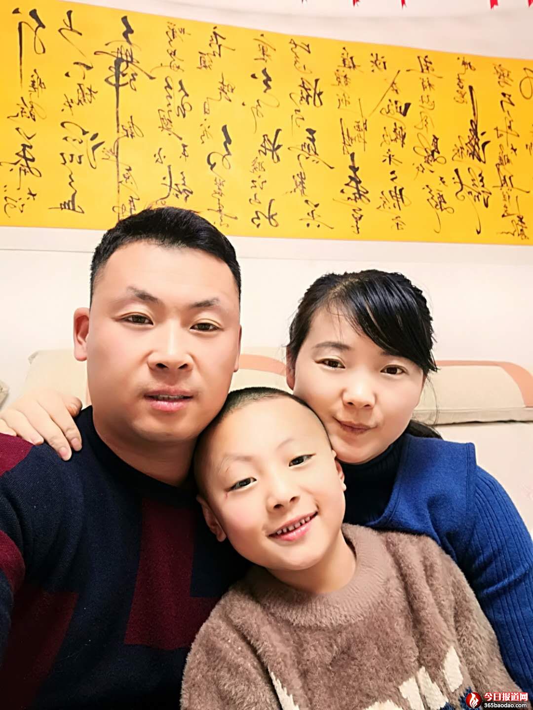 楊?lèi)?ài)紅2.jpg
